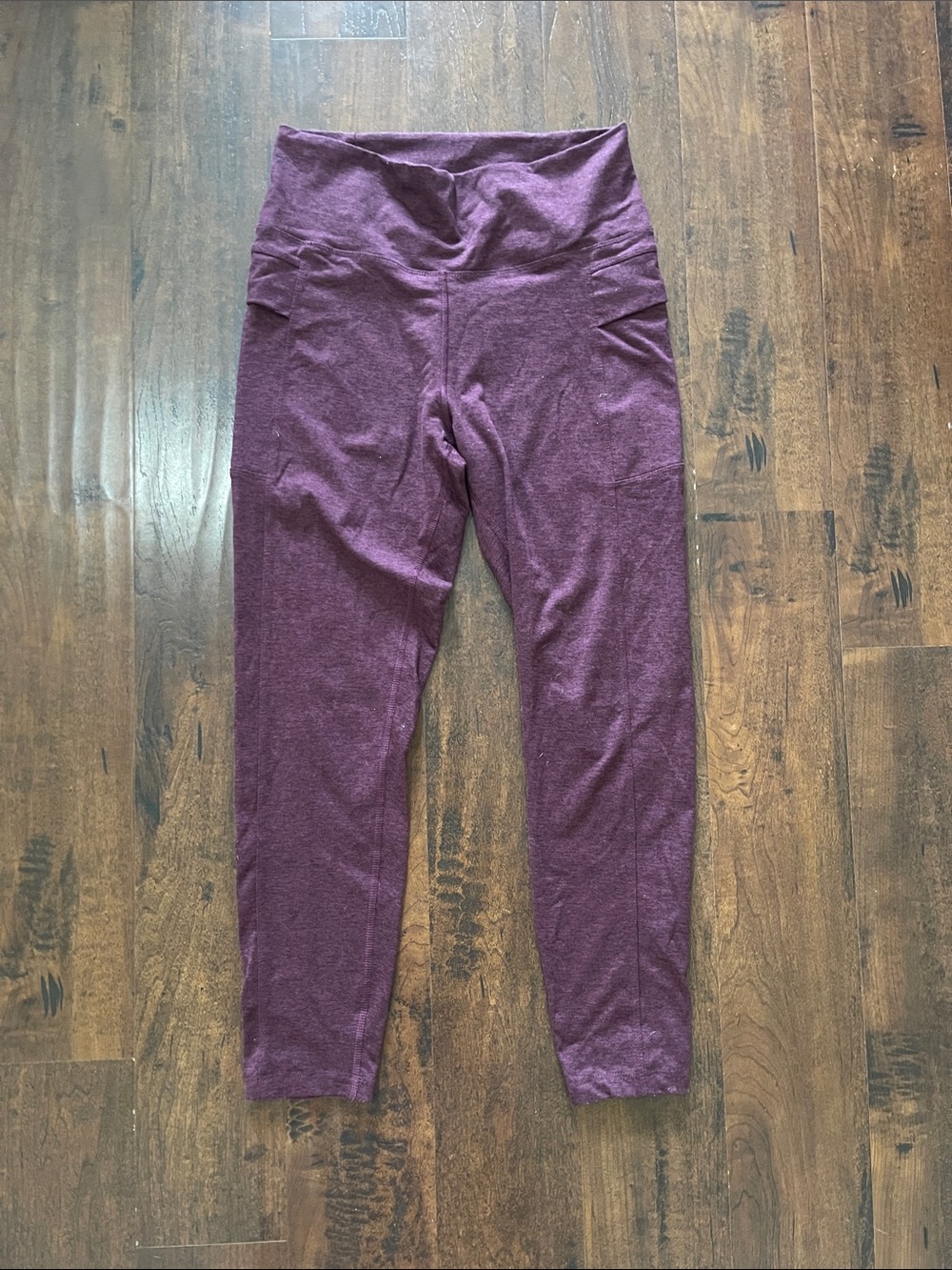 Women's High-Waist Performance Leggings in Plum